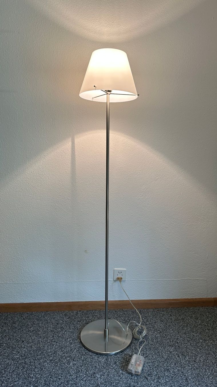 Lampen: Ständerlampe – Gebraucht aus Reinach BL von Scubaknaller