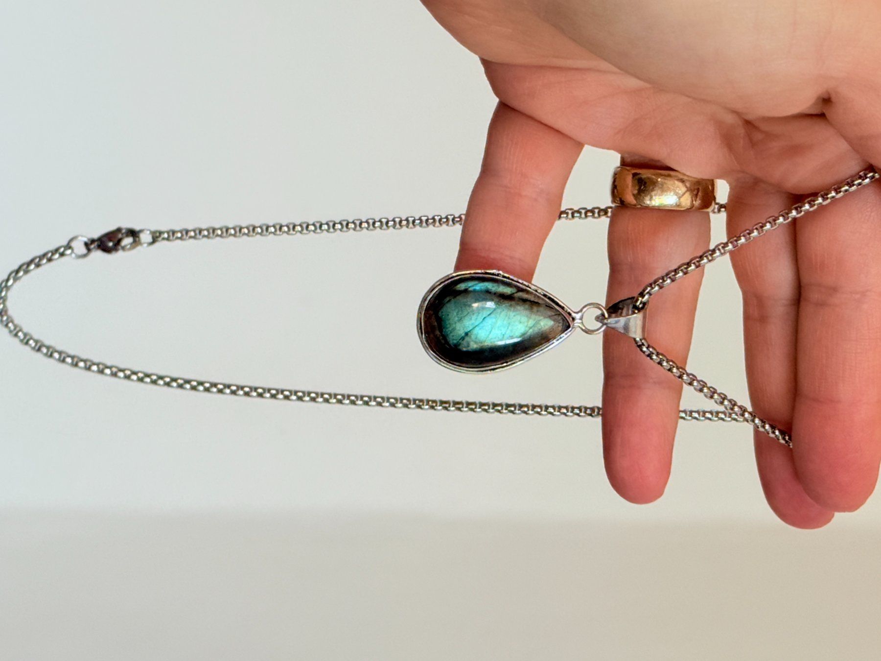 Catenine: Collier labradorite, élégant et tendance ✨ – Nuovo e nell'imballaggio originale da Genève venduto da AWWA 2