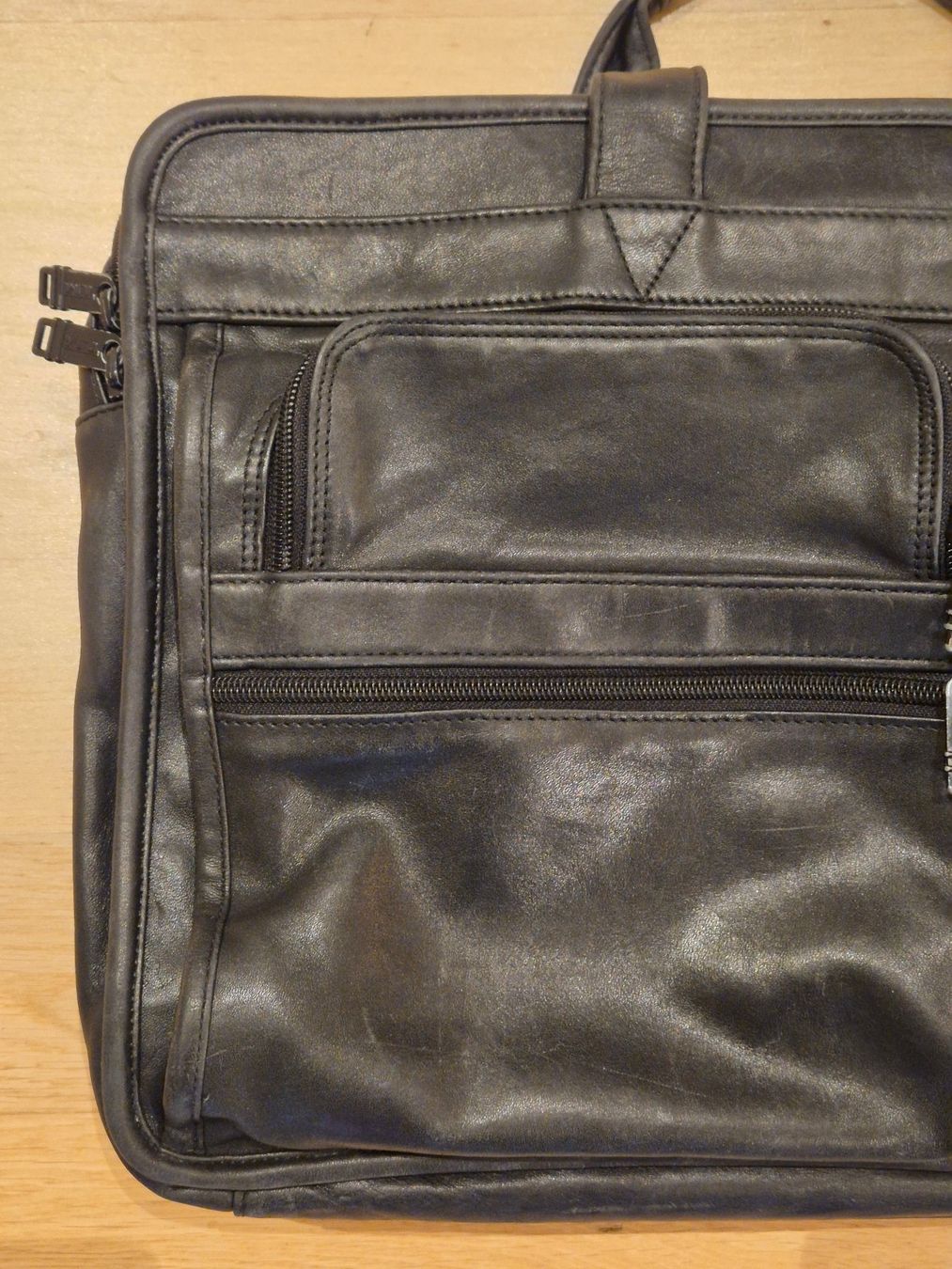 Tumi Borse: TUMI Alpha Expandable 904D3 Leder – Usato da Aarau venduto da 08_15 6