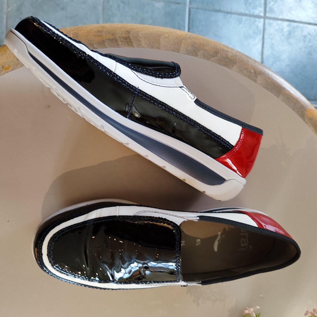 Handschuhe & Handstulpen: Sportliche Damenschuhe GR 6.5 – Neu (gemäss Beschreibung) aus Langnau am Albis von Judithsebi 2