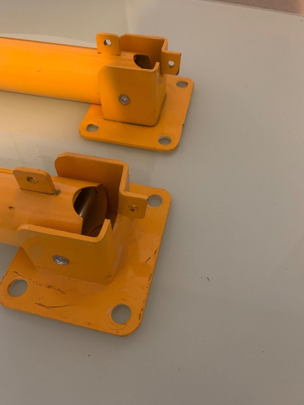 Tutti gli attrezzi: Poteau rabattable parking – Usato da Neuchâtel venduto da Aquila99 1