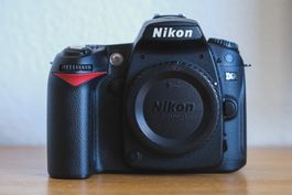 Nikon D90 - Body - Top Zustand - ca. 2'500 Auslösungen