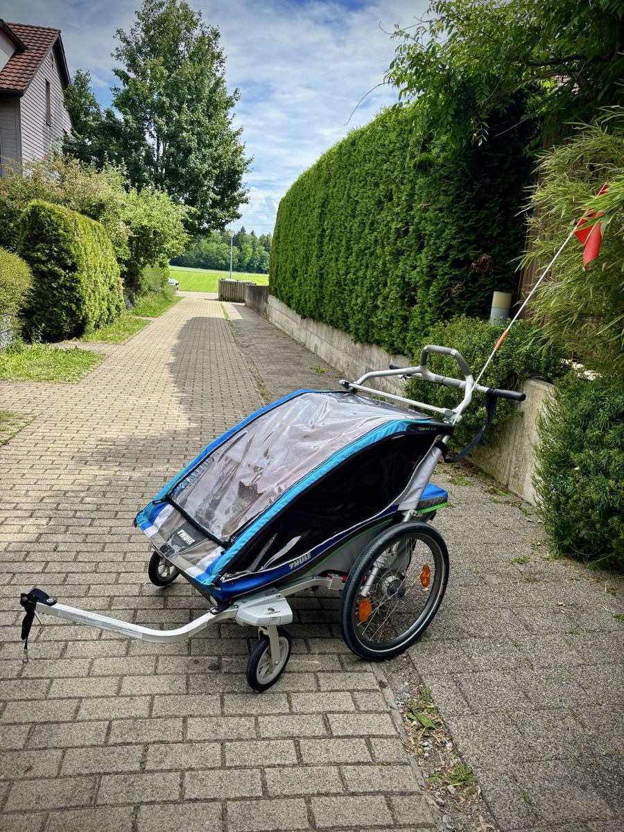 Thule Rimorchi: Thule Chariot CX (2 Plätze) – Usato da Brütten venduto da EniMir