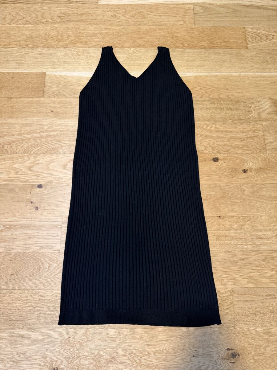 Robes: Rippstrick Kleid schwarz – D'occasion à Zürich par dbu_s8p2 3