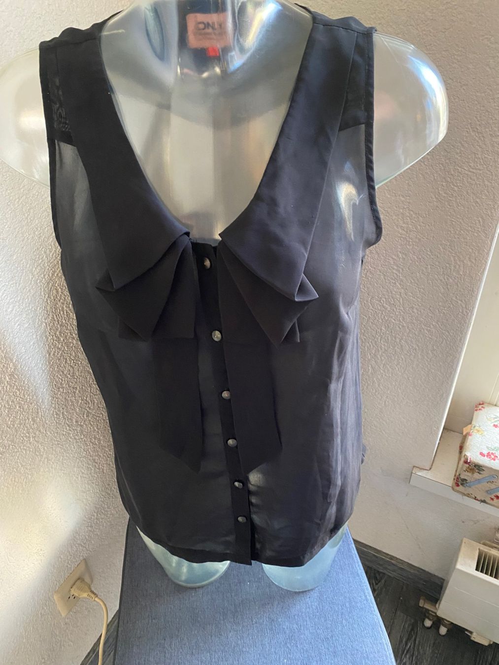 Only Top: elegantes ONLY TOP schwarz Grösse 36 – Nuovo (secondo la descrizione) da Allenwinden venduto da Obalu