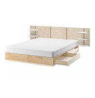 Lit avec rangement intégré et tête de lit en bois