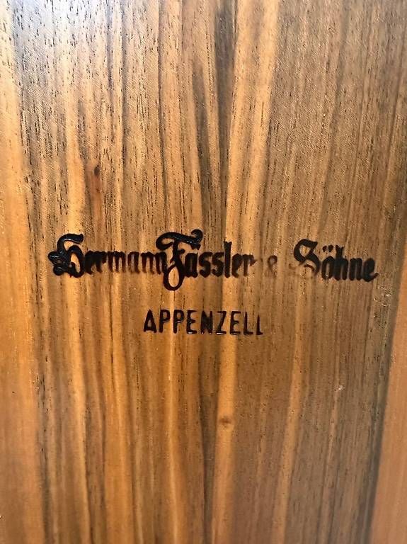 Nachttische: Vintage Barock Ecktischchen Nussbaum Fässler – Gebraucht aus Obernau von Arche_Noah_Brocki 7