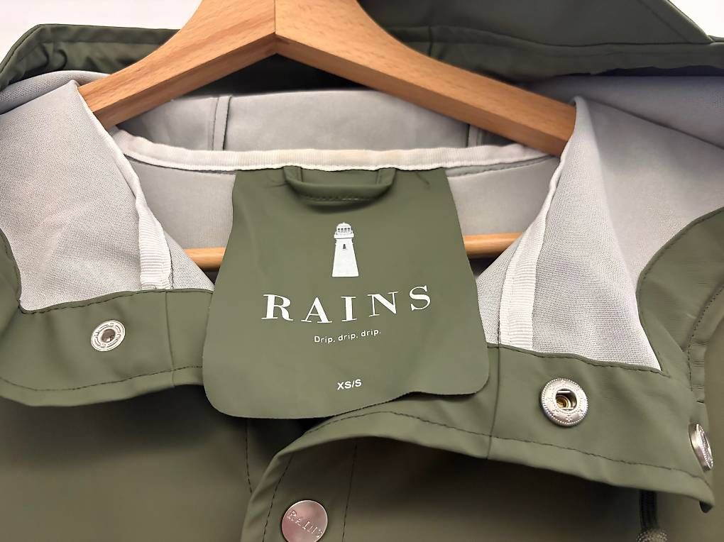 Rains Giacche: RAINS Regenjacke – Usato da Zürich venduto da sho_9b69 1