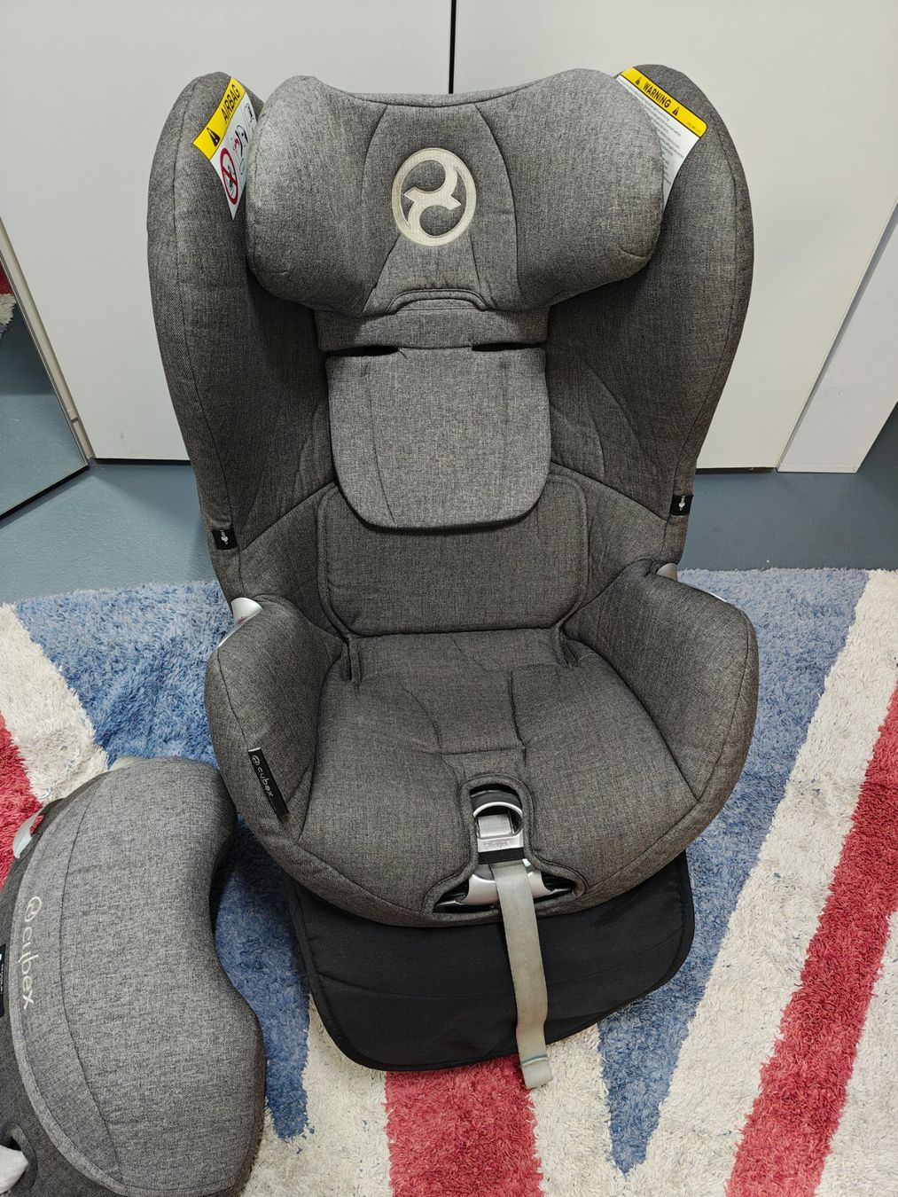 Cybex Seggiolini per auto: Kinderautositz Cybex Simona Plus platinum – Usato da Veltheim AG venduto da GreatBarrierReef 1