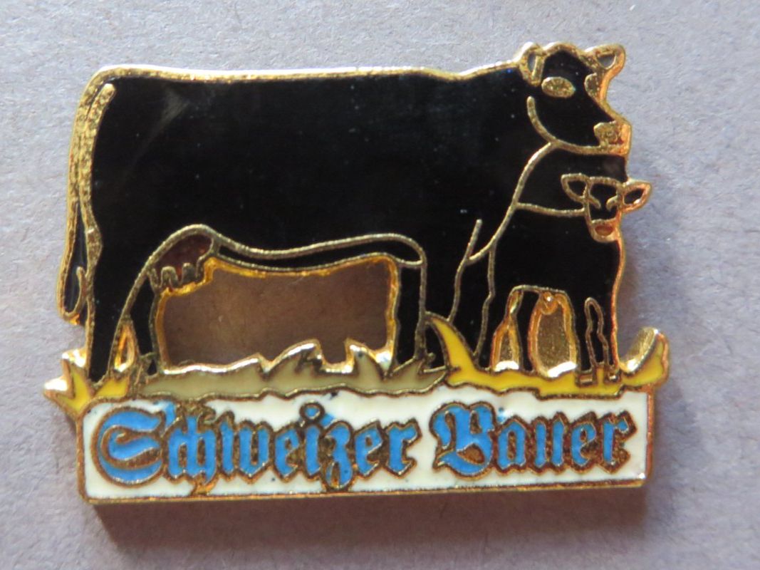 Plaketten & Abzeichen: PIN, KUH MIT KALB, SCHWEIZER BAUER, JOURNAL – Gebraucht aus Neuhausen von luckimucki