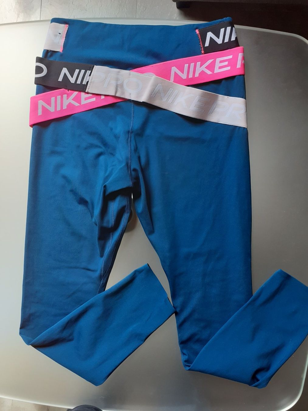 Nike Pantaloni: NIKE Sporthose L – Usato da Brittnau venduto da Gismo2012 1
