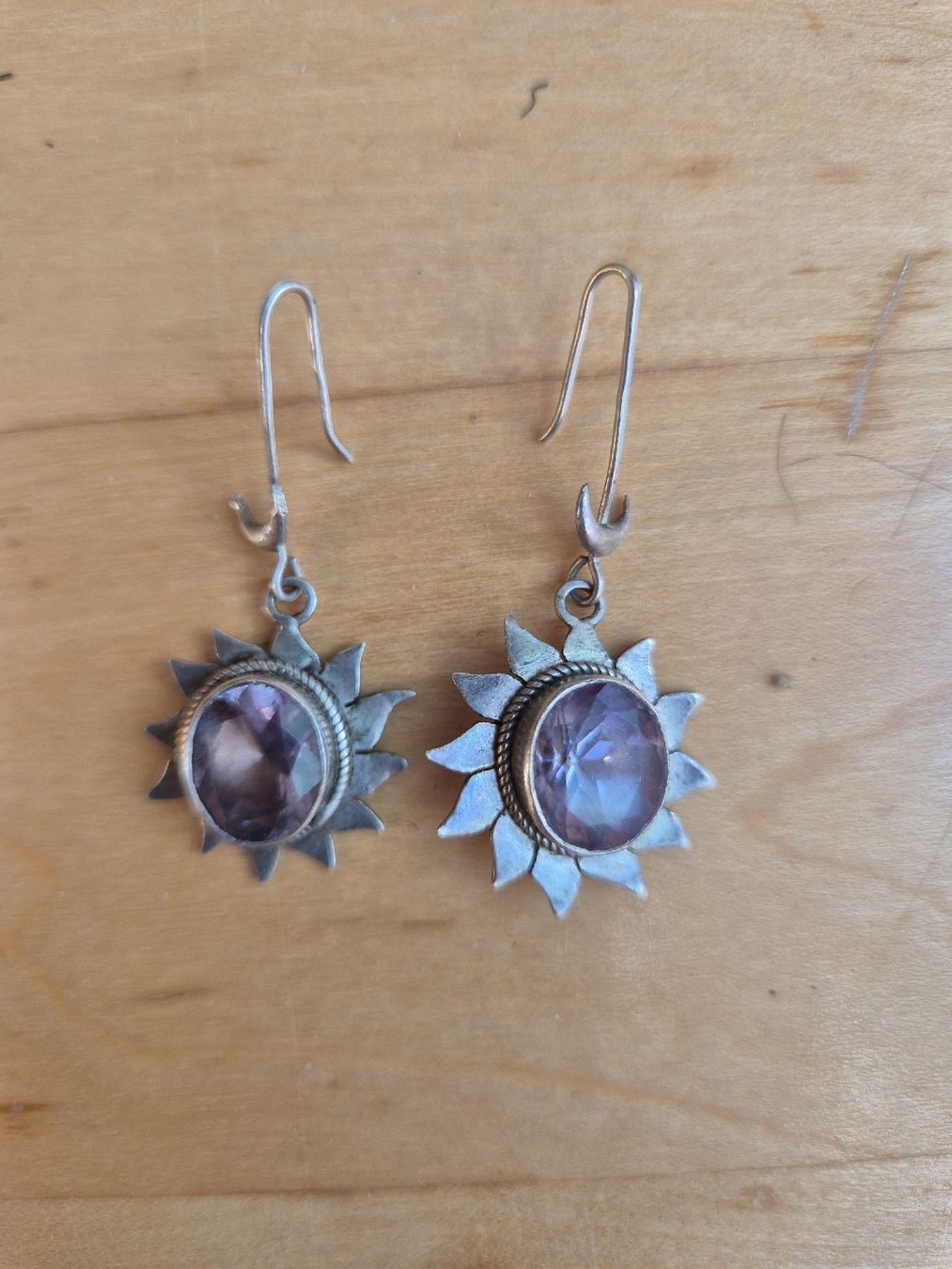 Ohrringe & -stecker: Boucles d'oreilles soleil bohème chic – Gebraucht aus Yverdon-les-Bains von somiou
