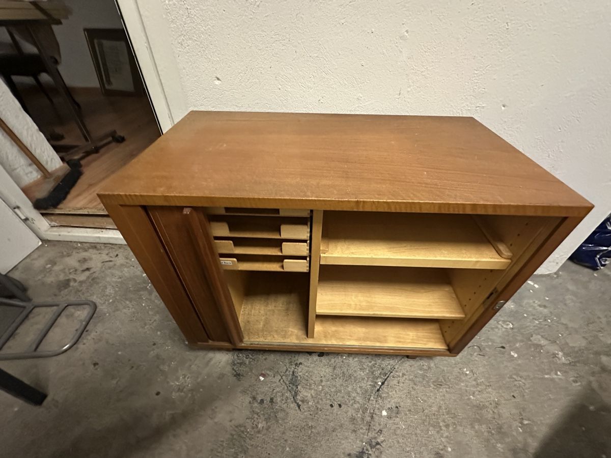 Kommoden: Mid-Century Rollfront-Sideboard / Archivschrank (Teak/Eiche) – Gebraucht aus Zürich von mywave 6