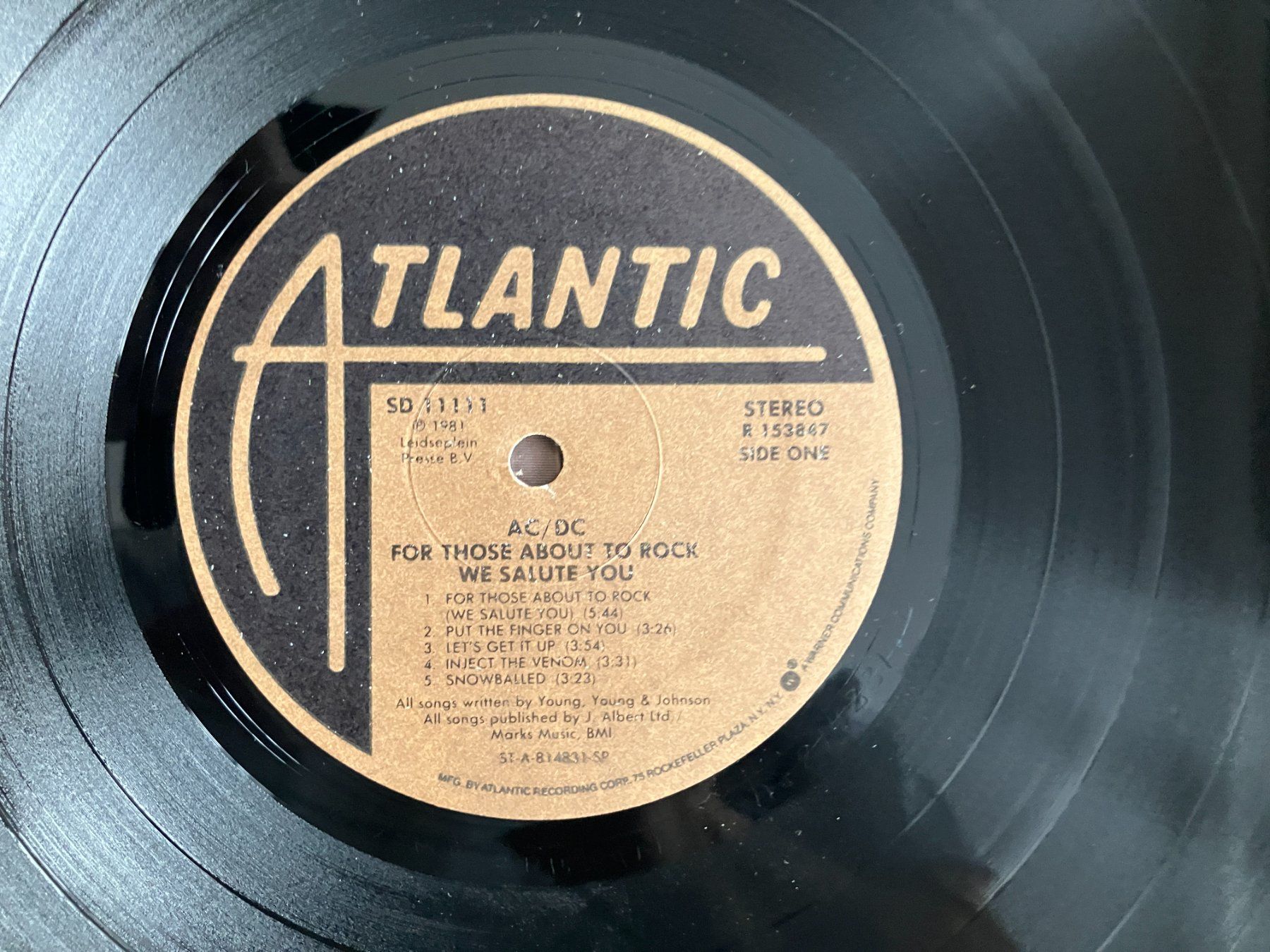 Vinyles: AC/DC – D'occasion à Aarwangen par Jukebox3 5