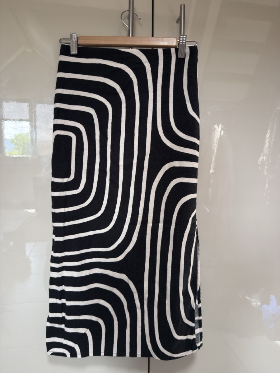 H&M Gonne: H&M Rock, Gr. 34, Leinenmix – Usato da Dürnten venduto da Makro79 2
