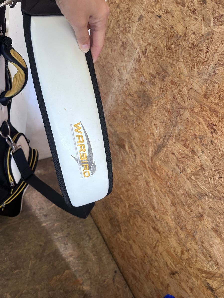 Taschen: Callaway Warbird Golfbag (55) – Gebraucht aus Glattfelden von bro_f2vv 4
