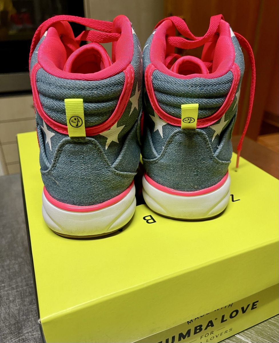 Scarpe da donna: Zumba Schuhe Größe 38,5 – Usato da Bättwil venduto da Zumbaholic 2