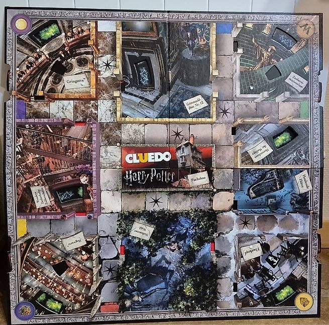 Giochi: Harry Potter Cluedo – Usato da Schänis venduto da 1234567890ABCDEF 2