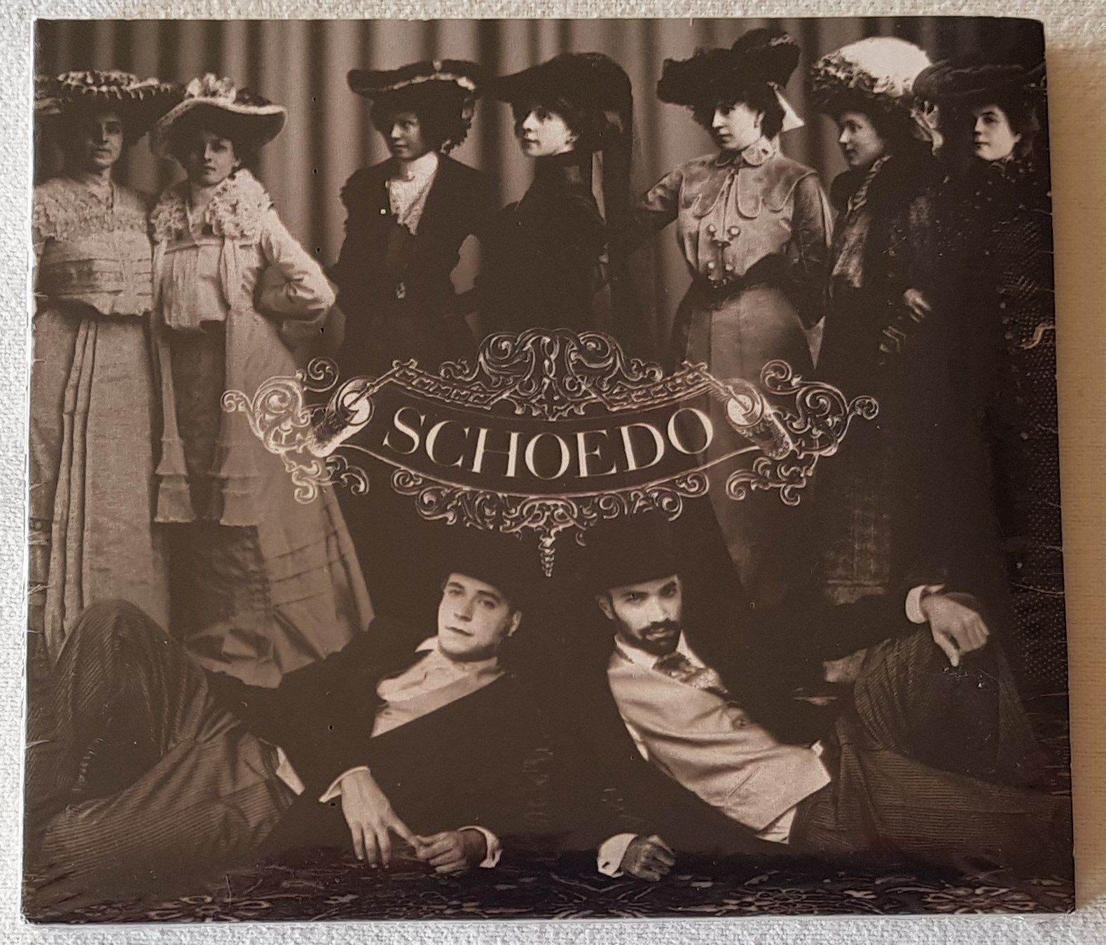 CD: Schoedo - Schedo - CD - 2012 - Switzerland First Press – Nuovo e nell'imballaggio originale da Uster venduto da Zardodel