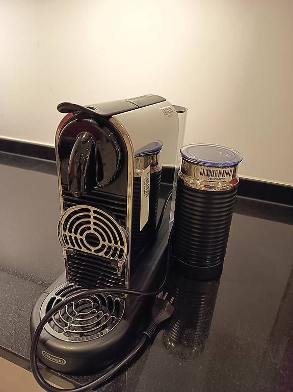 Elettrodomestici da cucina: Nesspresso mit interiertem Choccocino Milchschäumer – Usato da Flurlingen venduto da Pati_Alfa_GT 2