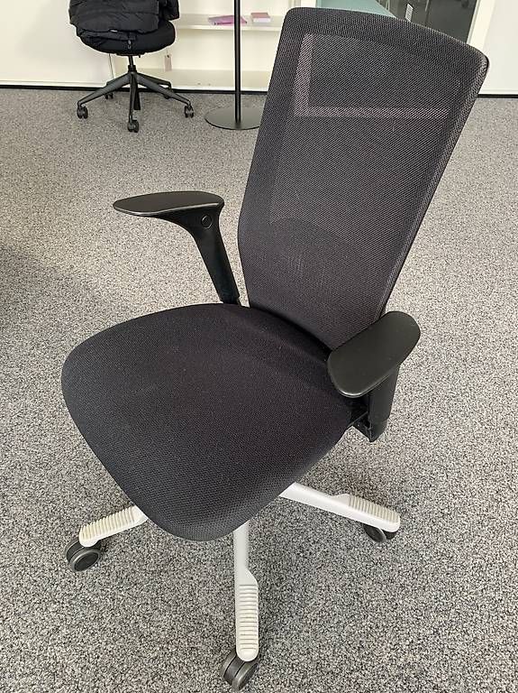 Chaises: Chaise de bureau ergonomique – D'occasion à Froideville par satye 2