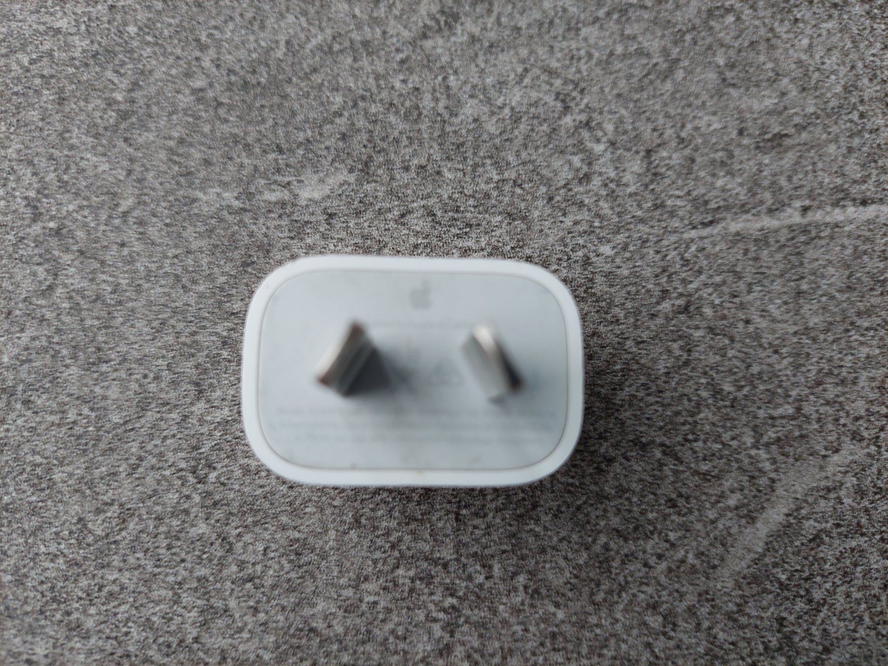 Apple Lecteurs & Adaptateurs: Apple USB Ladegerät mit australischem Stecker – D'occasion à Wiesendangen par troawus 3