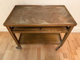 Vintage Servierwagen mit ausziehbaren Tabletts