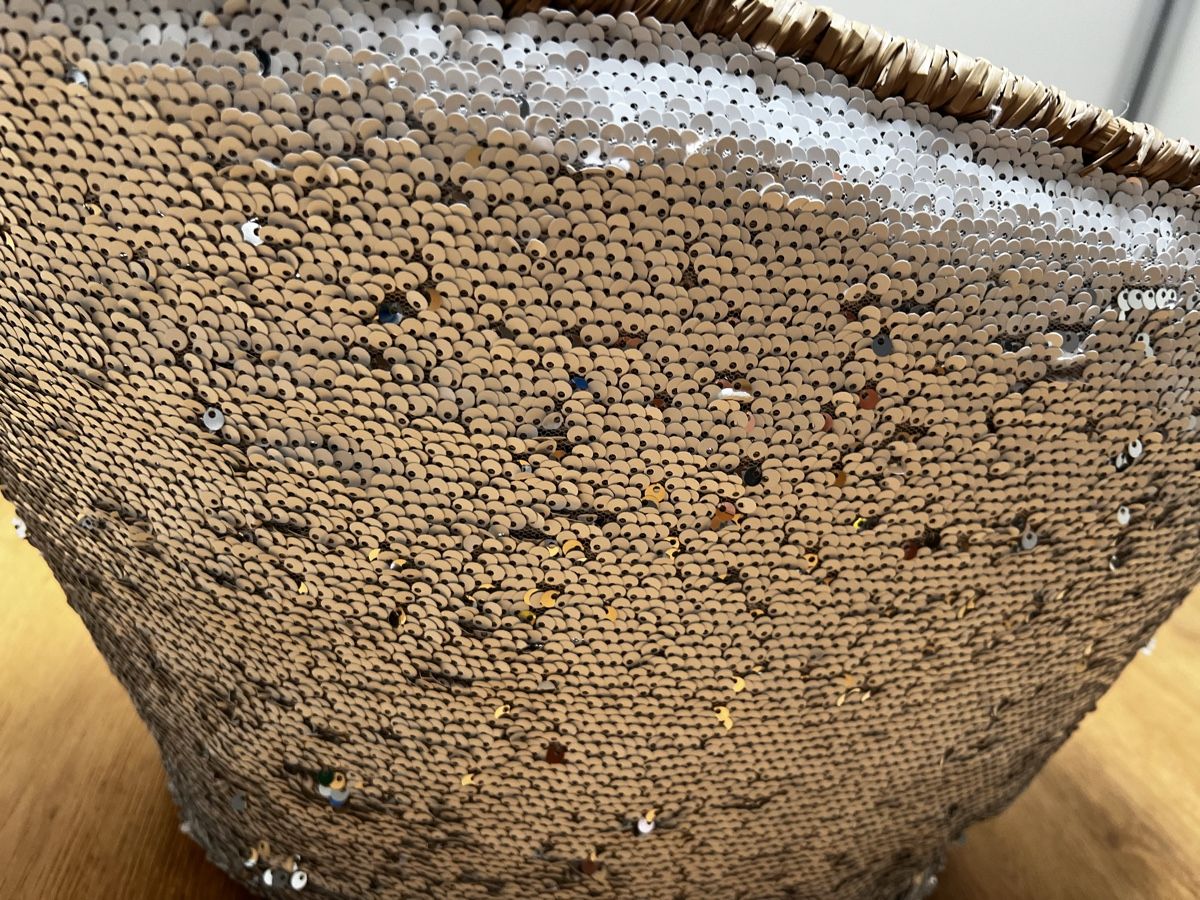Taschen für Damen: Strandkorb/ Badetasche weiss/silber – Gebraucht aus Bachenbülach von Floydp 2