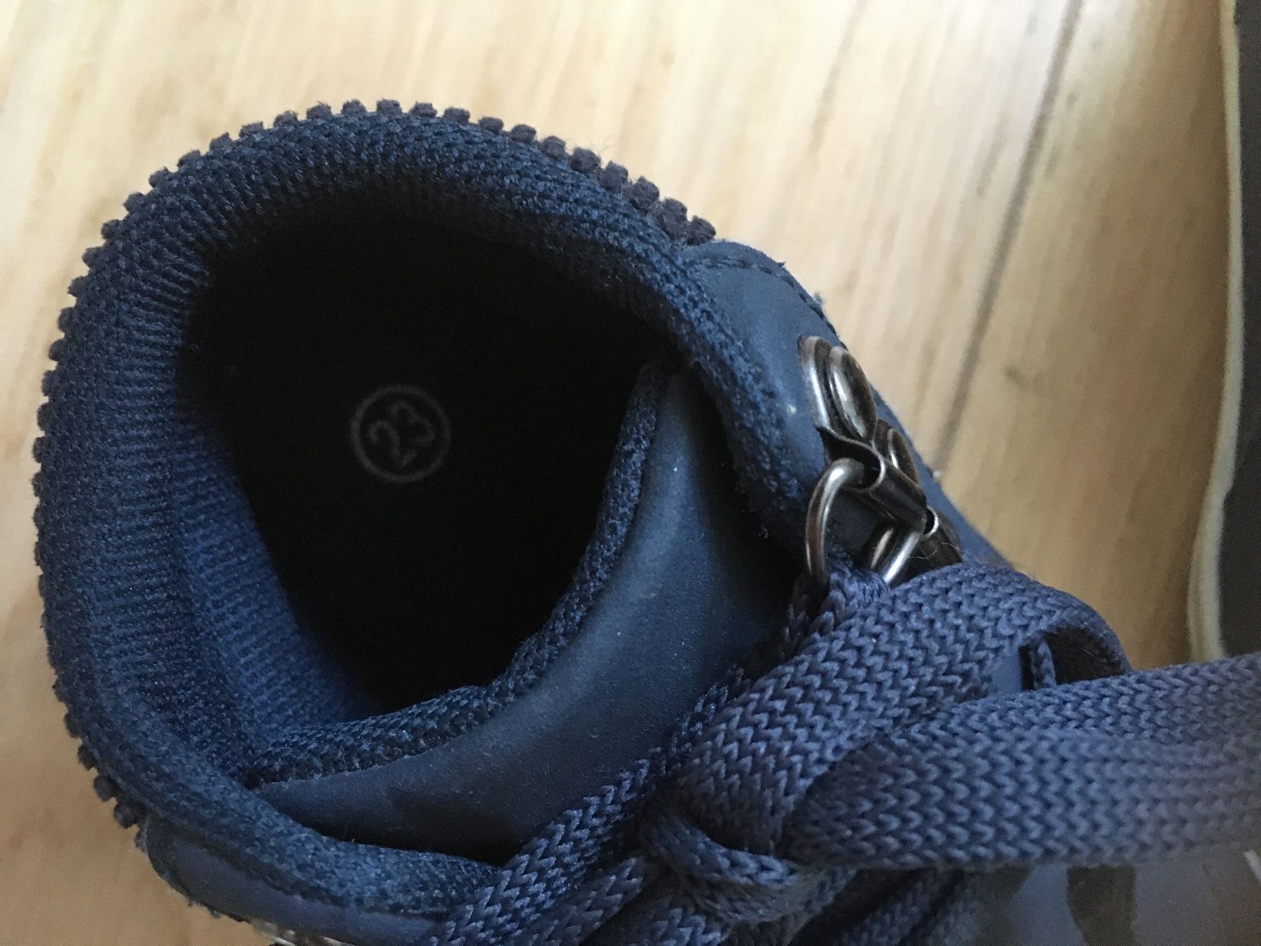 Scarpe da uomo: Laufschuhe Gr. 23 – Usato da Gächlingen venduto da Tara_devi 2