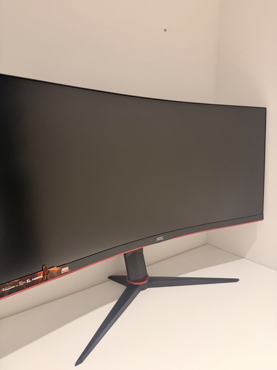 PC: Bildschirm + gaming pc – Usato da Dietikon venduto da inf_68cs 3