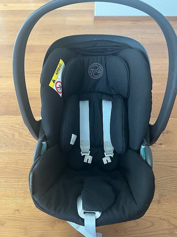 Auto-Kindersitze: Cybex Babyschale – Gebraucht aus Dietwil von ami_ck8l 1