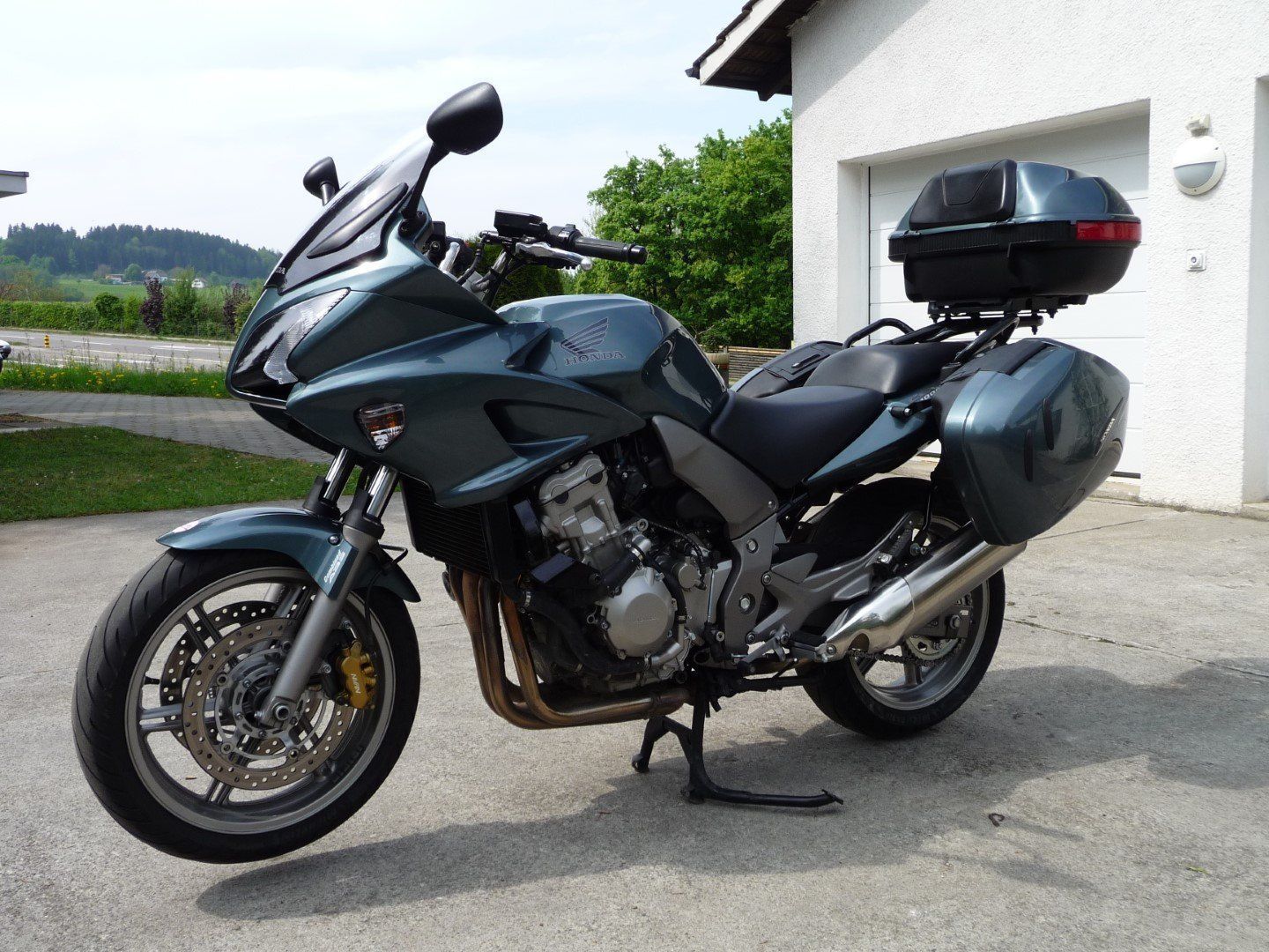 Honda Touring: Honda CBF 1000 ABS – Usato da Richterswil venduto da Blue210 1