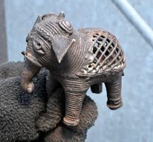 Vintage BRONZE Dhokra Indien ELEFANT klein
