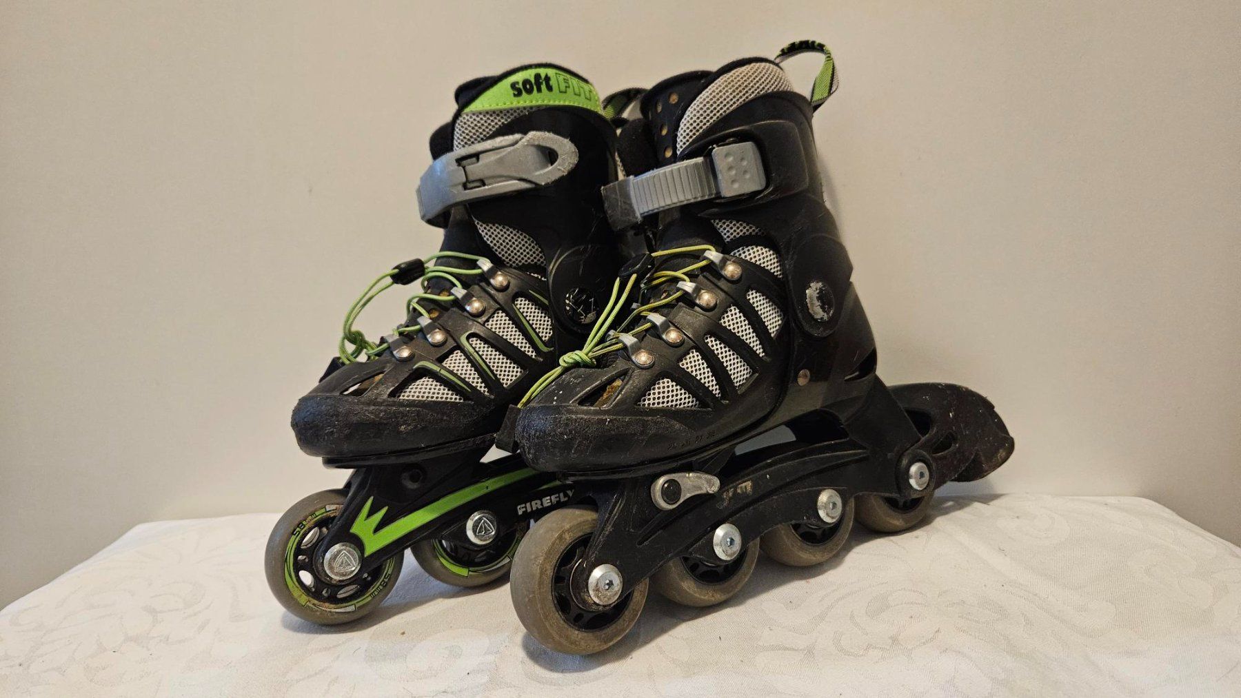Pattini in linea & Pattini a rotelle: Kinderskates – Usato da Wohlen AG venduto da Flyaboveall