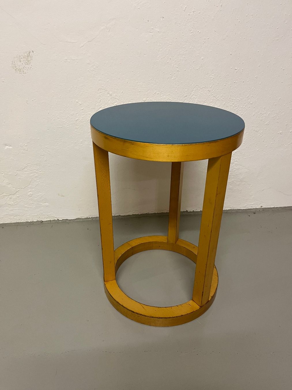 Horgen Glarus Sgabelli: Horgenglarus Designklassiker 1960er Lounge Hocker – Usato da Schaffhausen venduto da naxoki 1