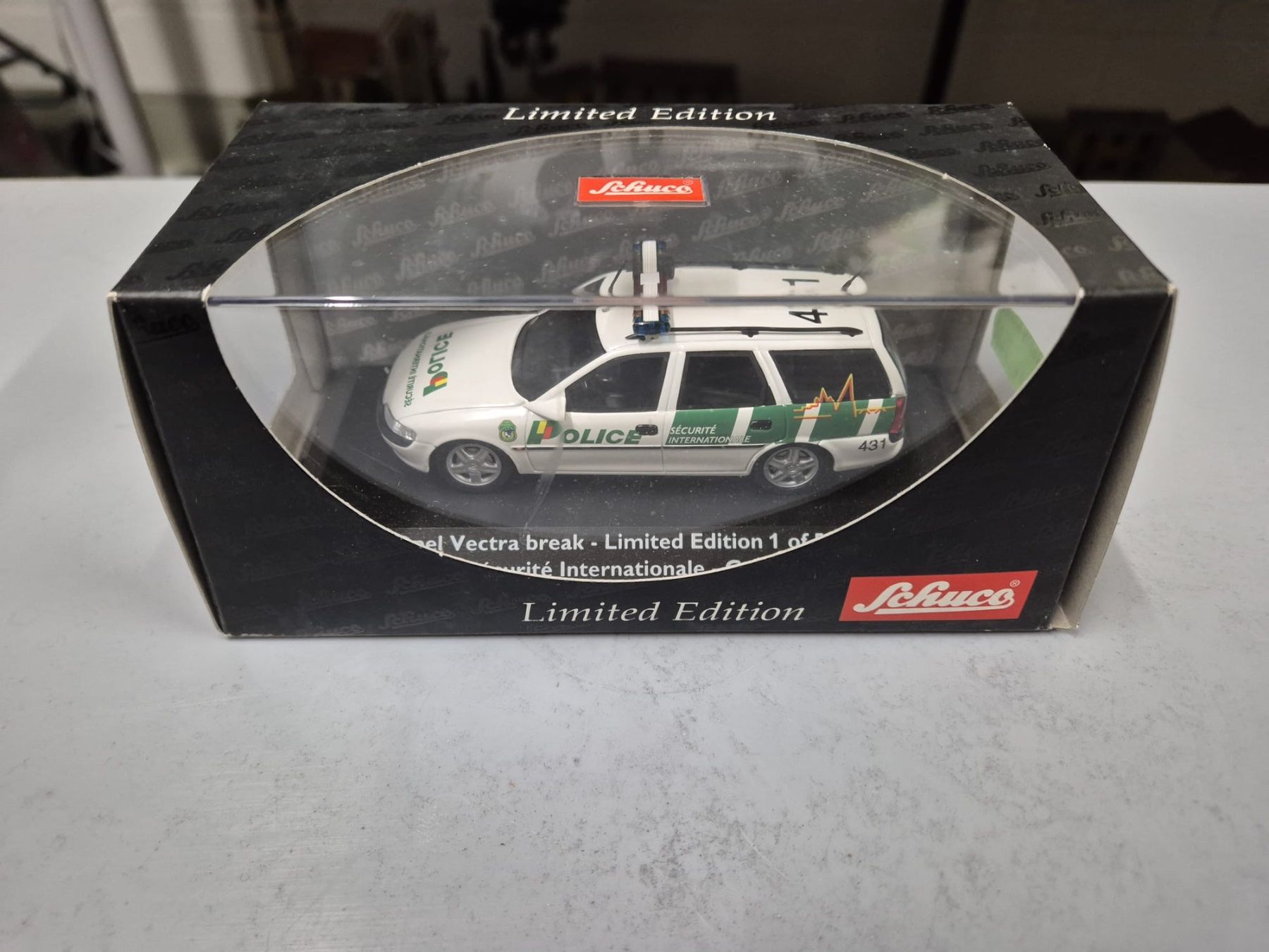 Opel Modellini d'auto: Opel Vectra B Kantonspolizei Genf 1:43 – Usato da Lachen SZ venduto da myr_qk5y