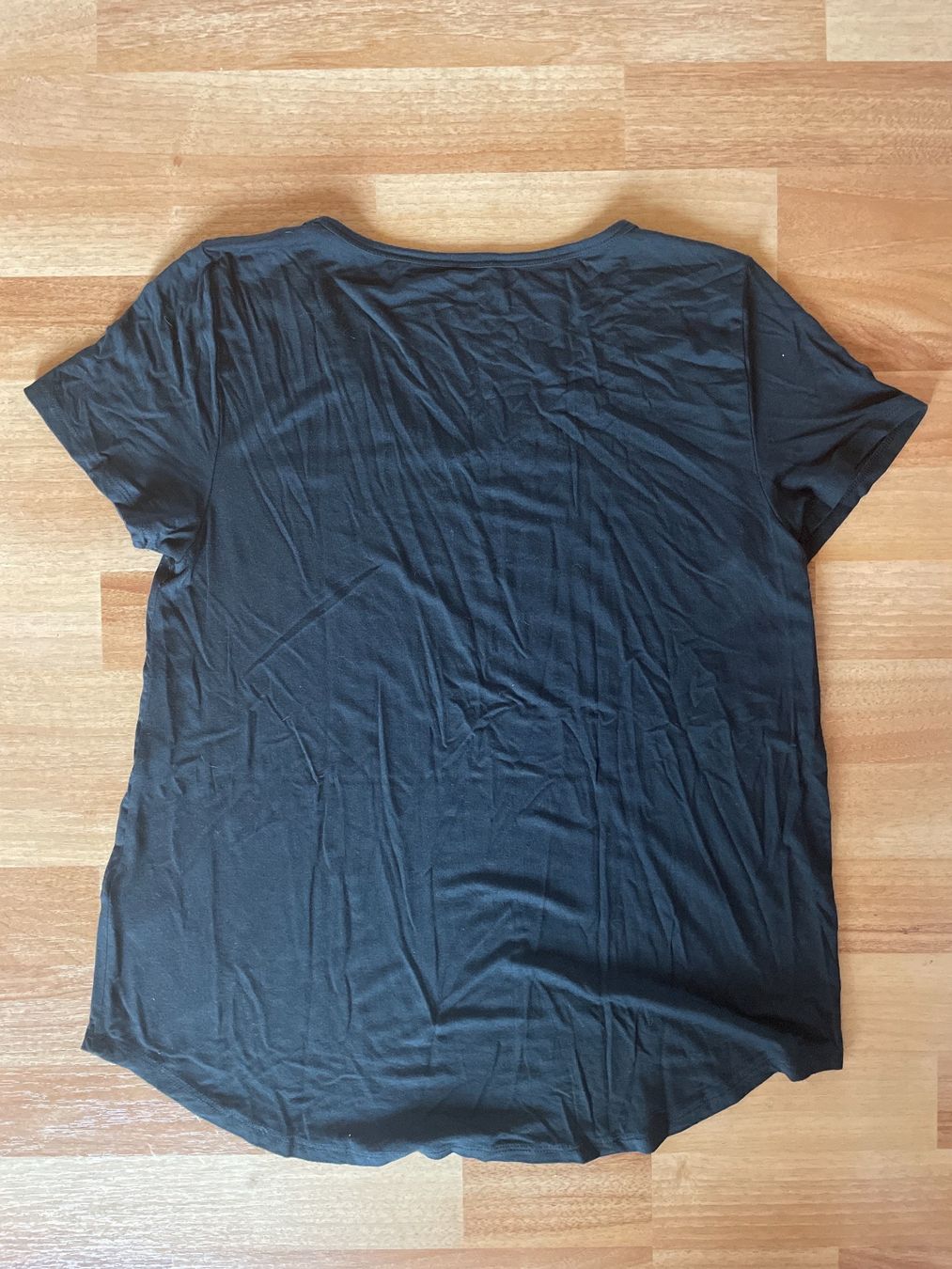 Hollister T-shirt: T-Shirt Hollister Gr.S – Usato da Grub AR venduto da sam_rq67 2
