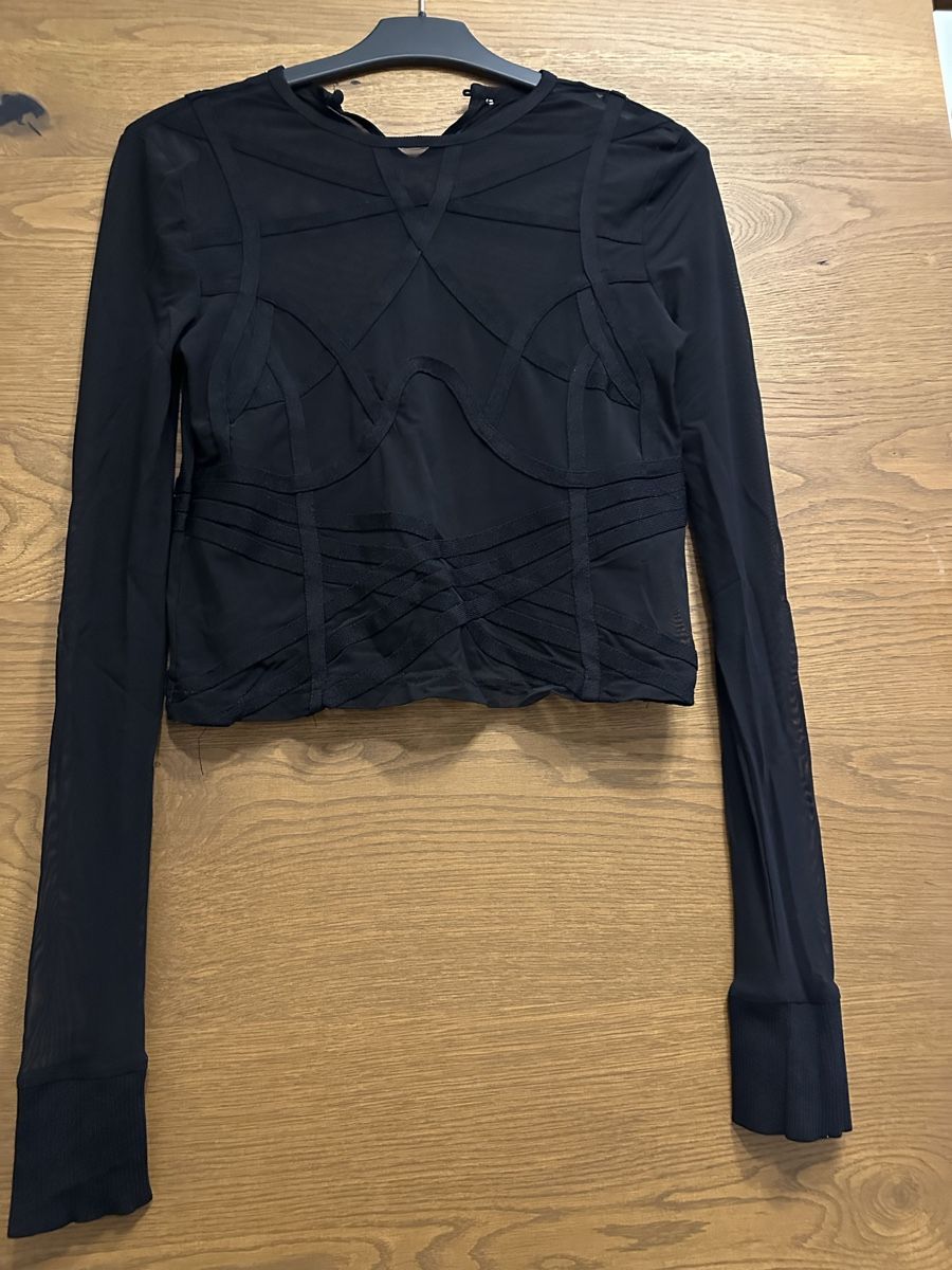 Zara Top: Zara Gr. M – Nuovo (secondo la descrizione) da Basel venduto da BSLina