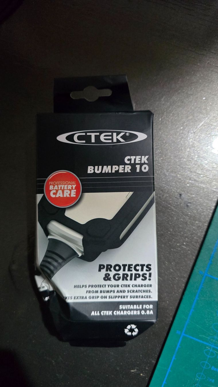 Ctek Batterie-Ladegeräte: Ctek Bumper 10 0.8A neu – Neu und originalverpackt aus Schaffhausen von ora_fpw6
