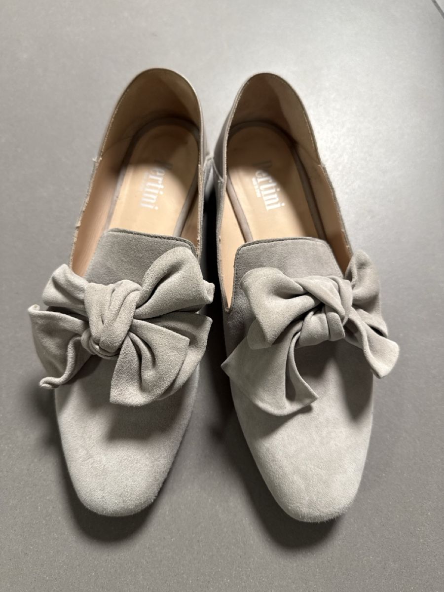 Scarpe da donna: Pertini Loafers Wildleder hellgrau Gr. 38 – Usato da Lachen SZ venduto da nic_7flt