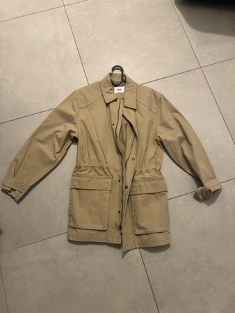 Aritzia 