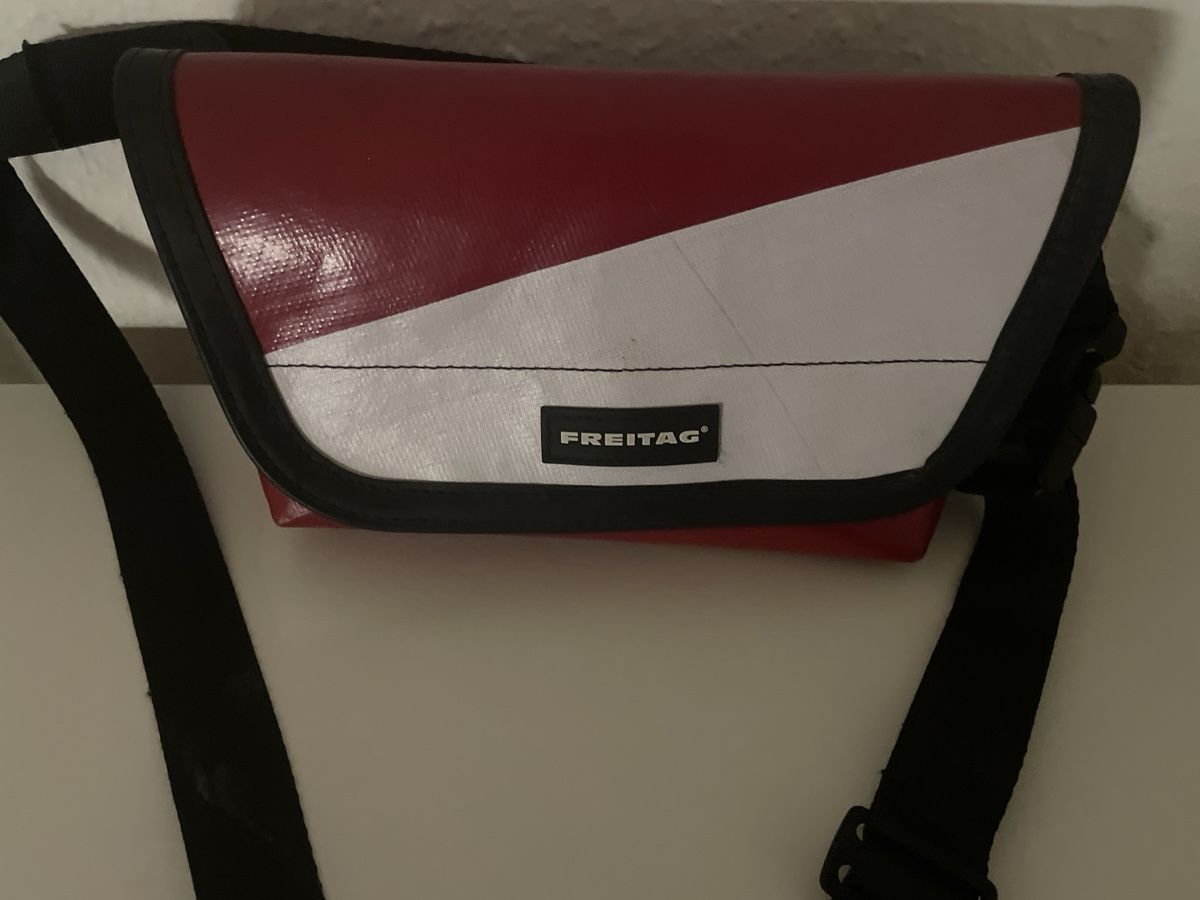 Freitag Sacs:  sacoche Freitag  – D'occasion à Genève par lea_b6vp 1
