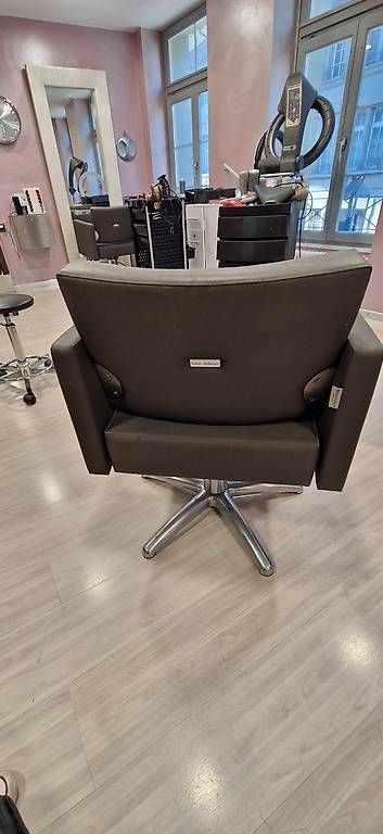 Poltrone: Coiffeur Sessel – Usato da Bern venduto da Stefania04 1