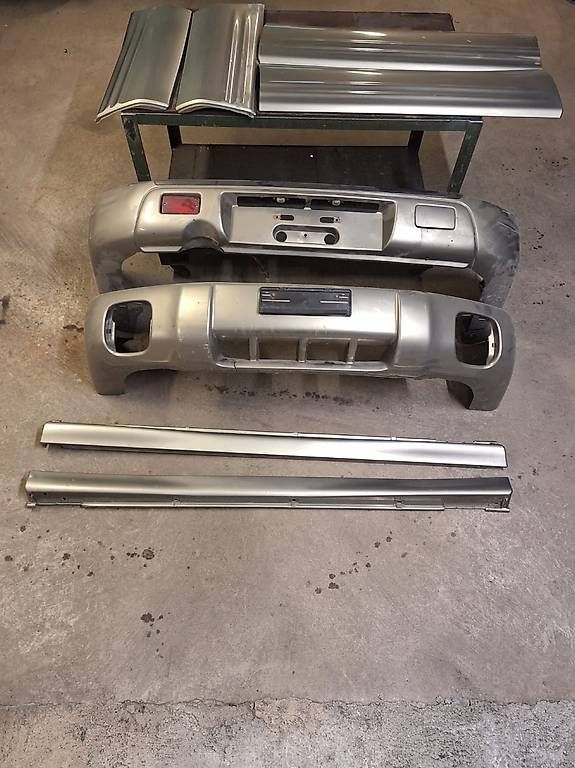Subaru Tutti pezzi di ricambio auto: Subaru Forester Teile – Usato da Eschen venduto da Ziya54 2
