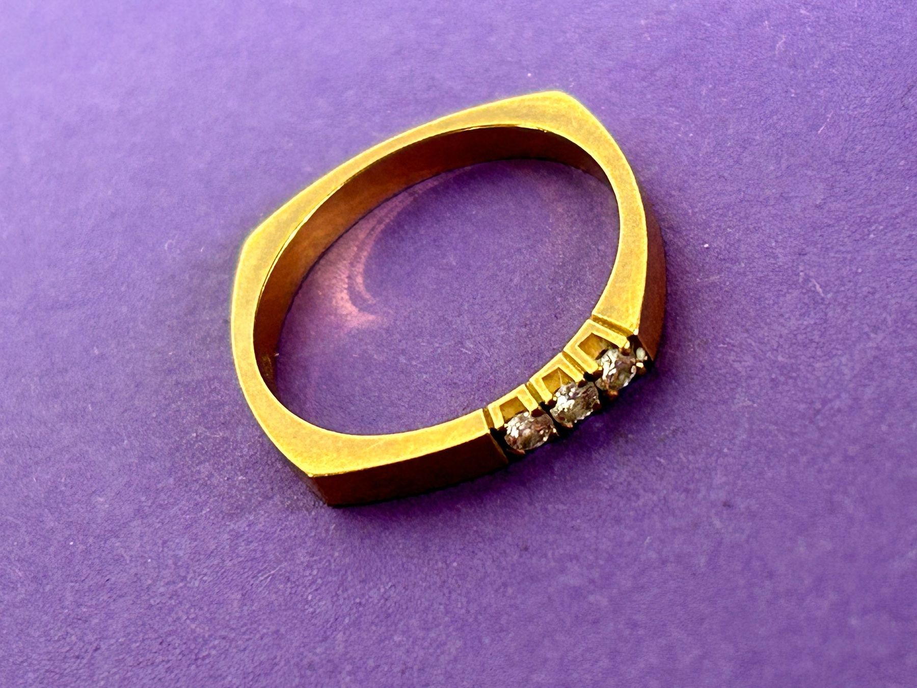 Anelli: Goldring Caro 3 Brillanten (56) – Usato da Dittingen venduto da Bellevista 8