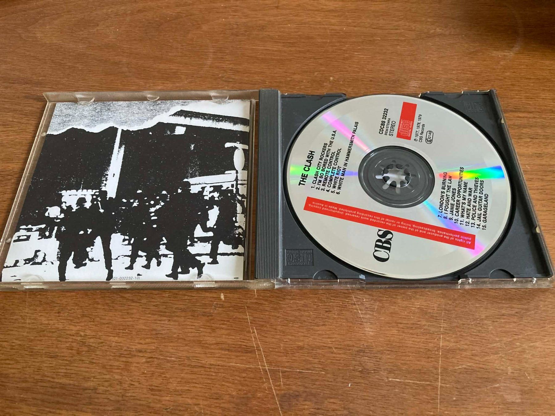 CDs: The Clash - The Clash CD – Gebraucht aus Lausanne von sim_bc8q 2
