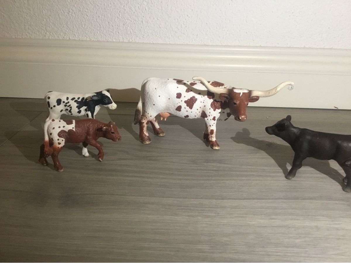 Schleich Statuette: Schleich Kuh Sammlung – 4 Figuren  – Usato da Remetschwil venduto da Boerga