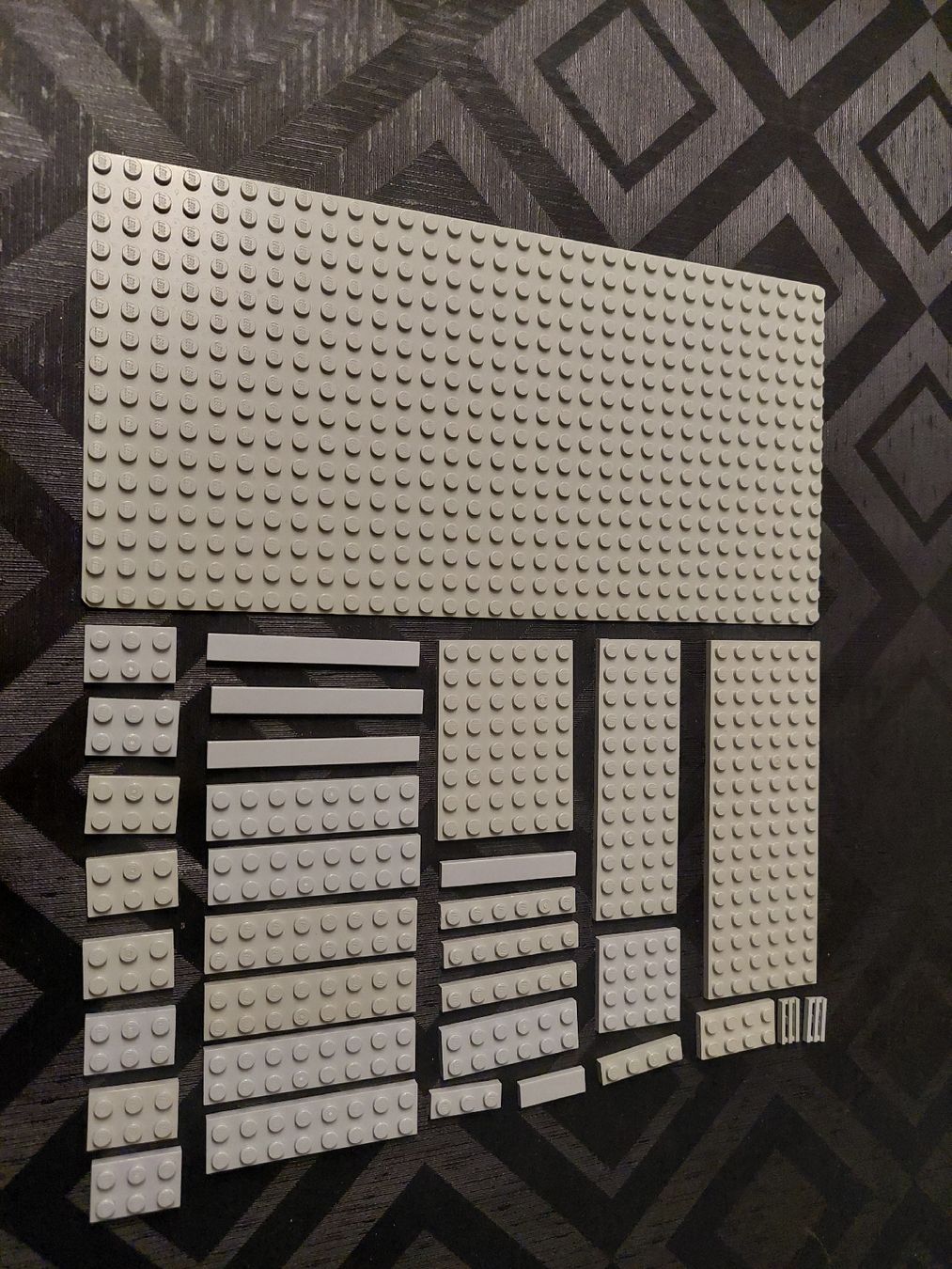 Lego Spielzeuge: Div Lego Platten  grau – Gebraucht aus Zetzwil von sti_x9xf