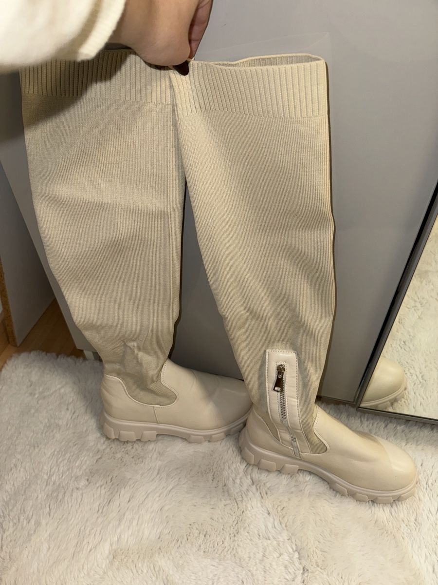 Scarpe da donna: Gestrickte Stiefel mit hoher Passform / neu – Nuovo (secondo la descrizione) da winterthur venduto da No_10 2