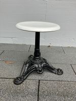 Hocker - Gusseisen Fuss